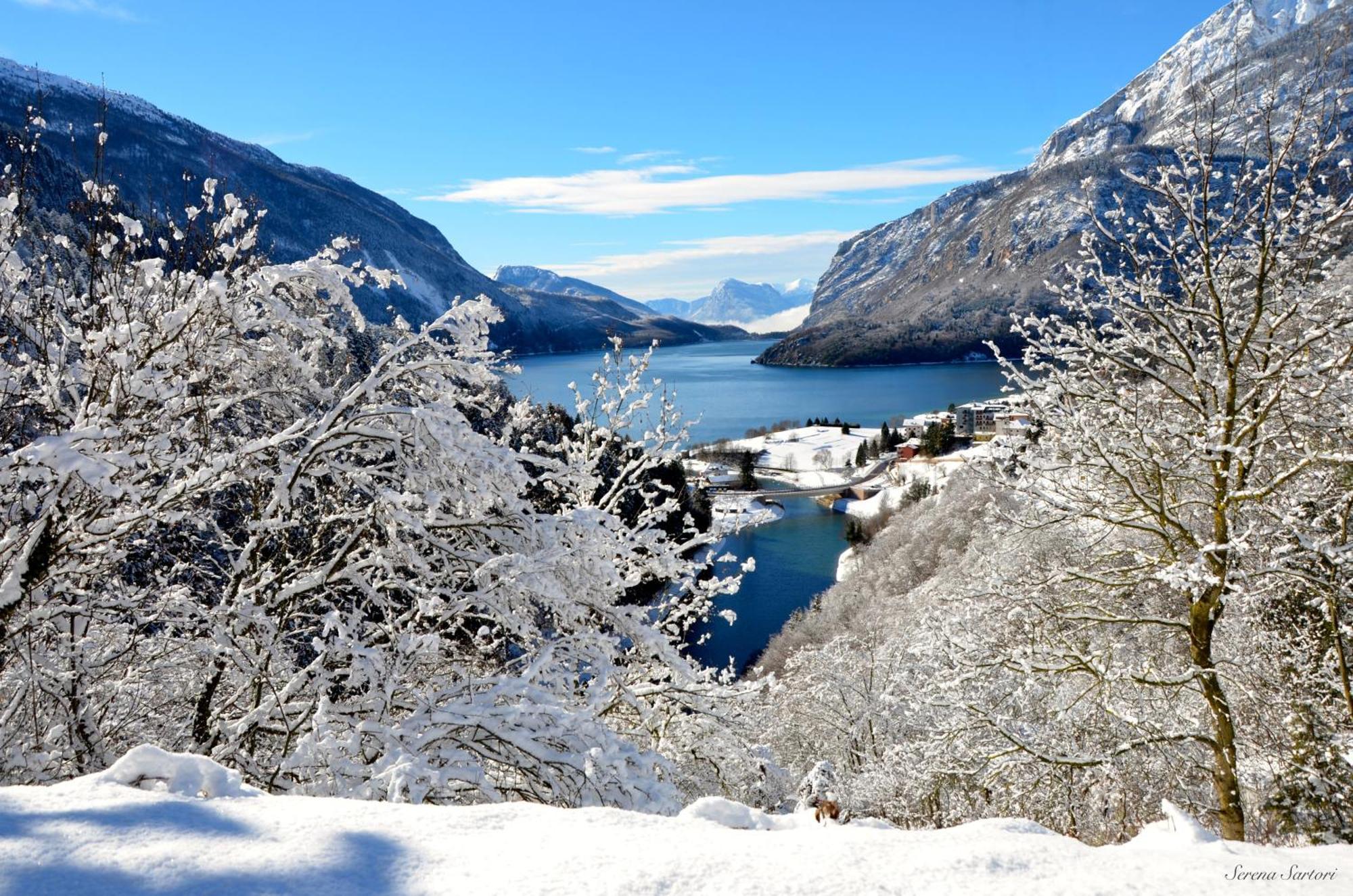 Chalet Al Lago Molveno Exterior photo