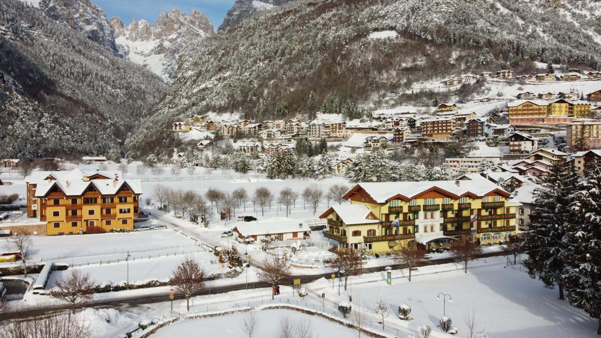 Chalet Al Lago Molveno Exterior photo